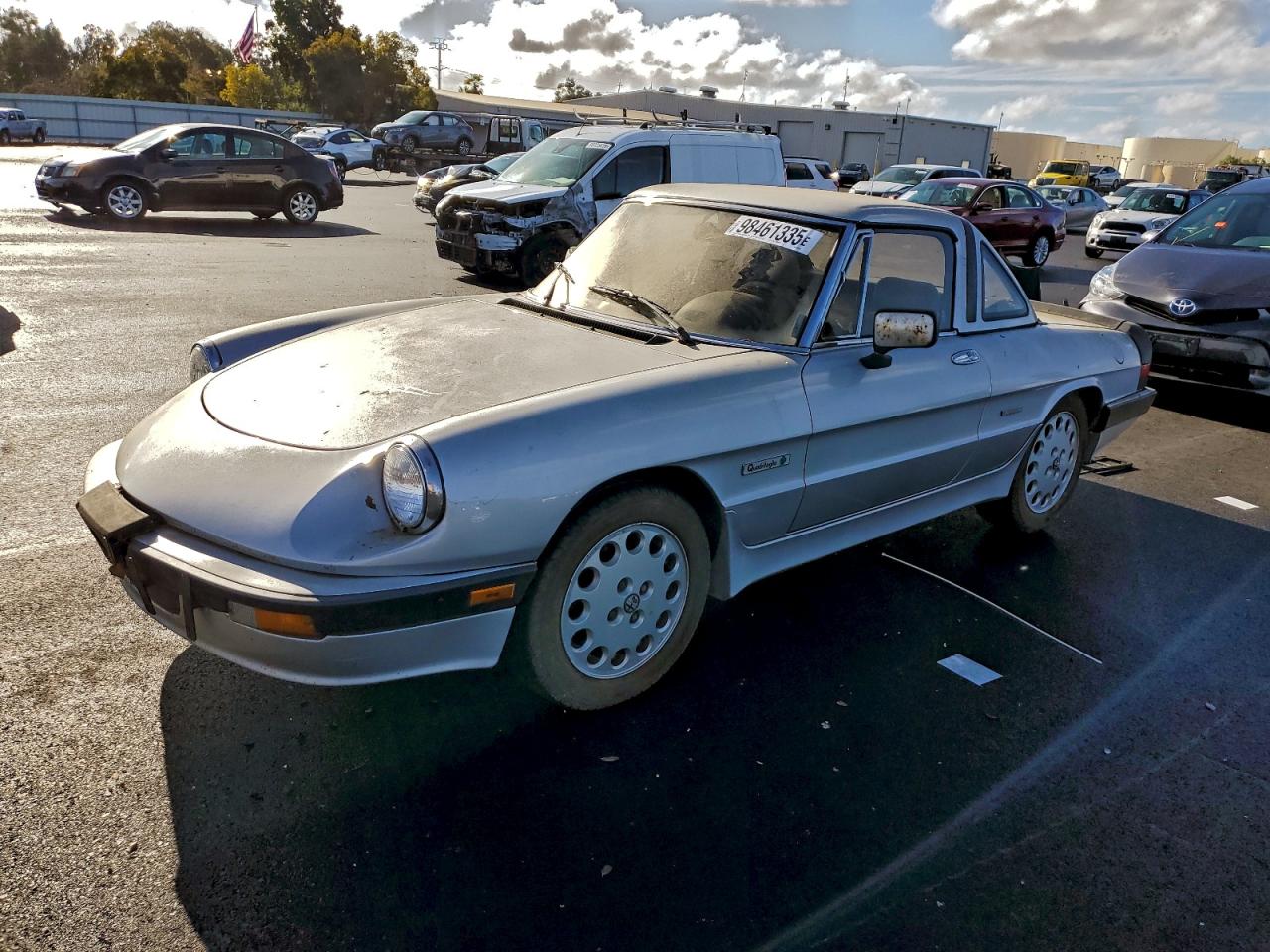 1989 Alfa Romeo Spider, VIN ZARBA5567K1064779 — Minor dents and scratches