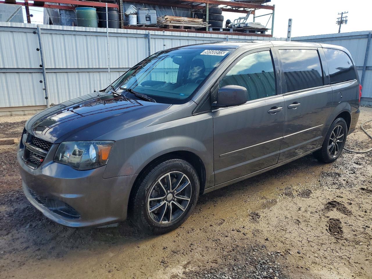 2016 Dodge Grand Caravan SE Plus, VIN 2C4RDGBG7GR316736 — Minor dents and scratches