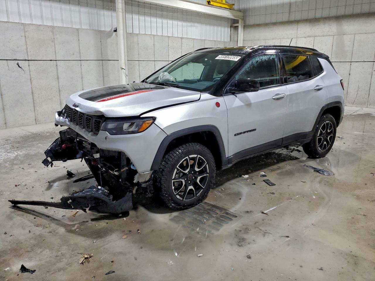 2025 Jeep Compass Trailhawk, VIN 3C4NJDDN5ST543513 — Front end