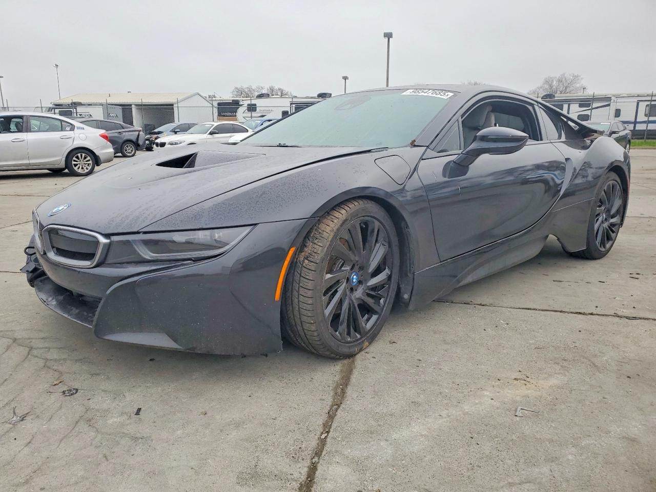 2015 BMW i8, VIN WBY2Z2C55FV674446 — Днище