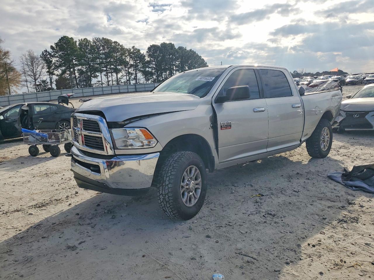 2012 Ram 2500 SLT, VIN 3C6UD5DL9CG304314 — Повреждение рамы