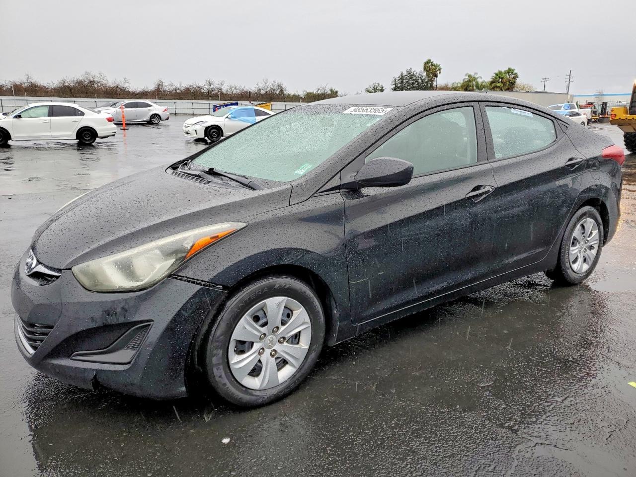 2016 Hyundai Elantra SE, VIN 5NPDH4AE3GH711121 — Minor dents and scratches