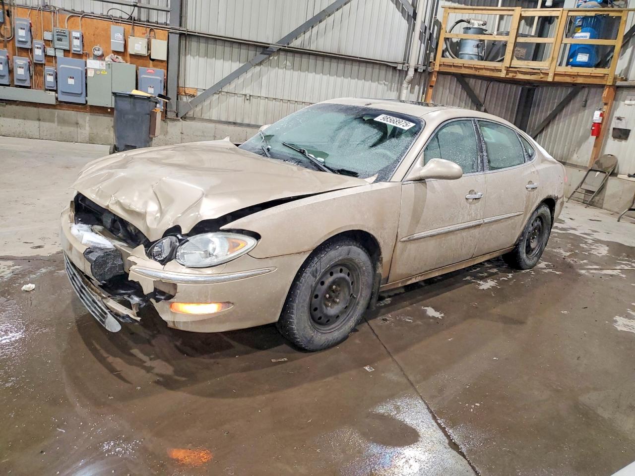 2005 Buick Allure CXL, VIN 2G4WJ532951351479 — Перед