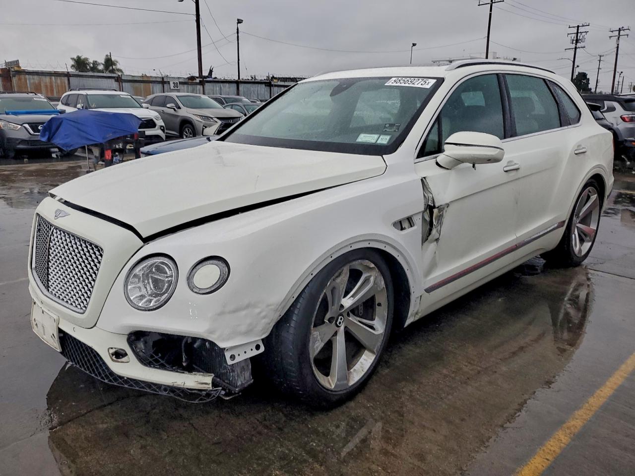 2018 Bentley Bentayga Signature, VIN SJAAC2ZV4JC017780 — All over