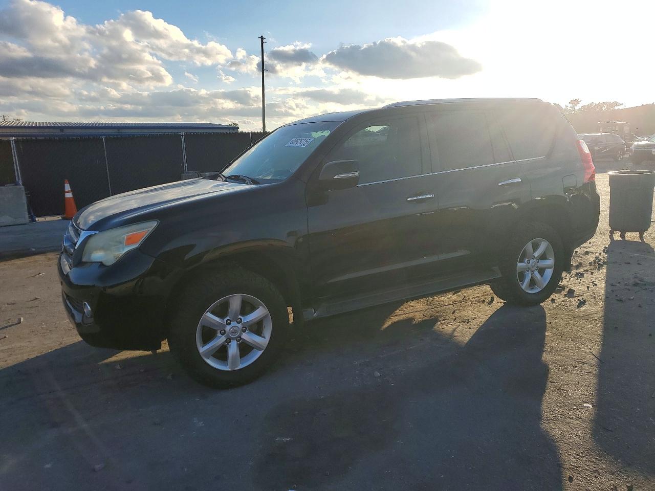 2011 Lexus GX 460, VIN JTJBM7FX5B5018037 — Minor dents and scratches