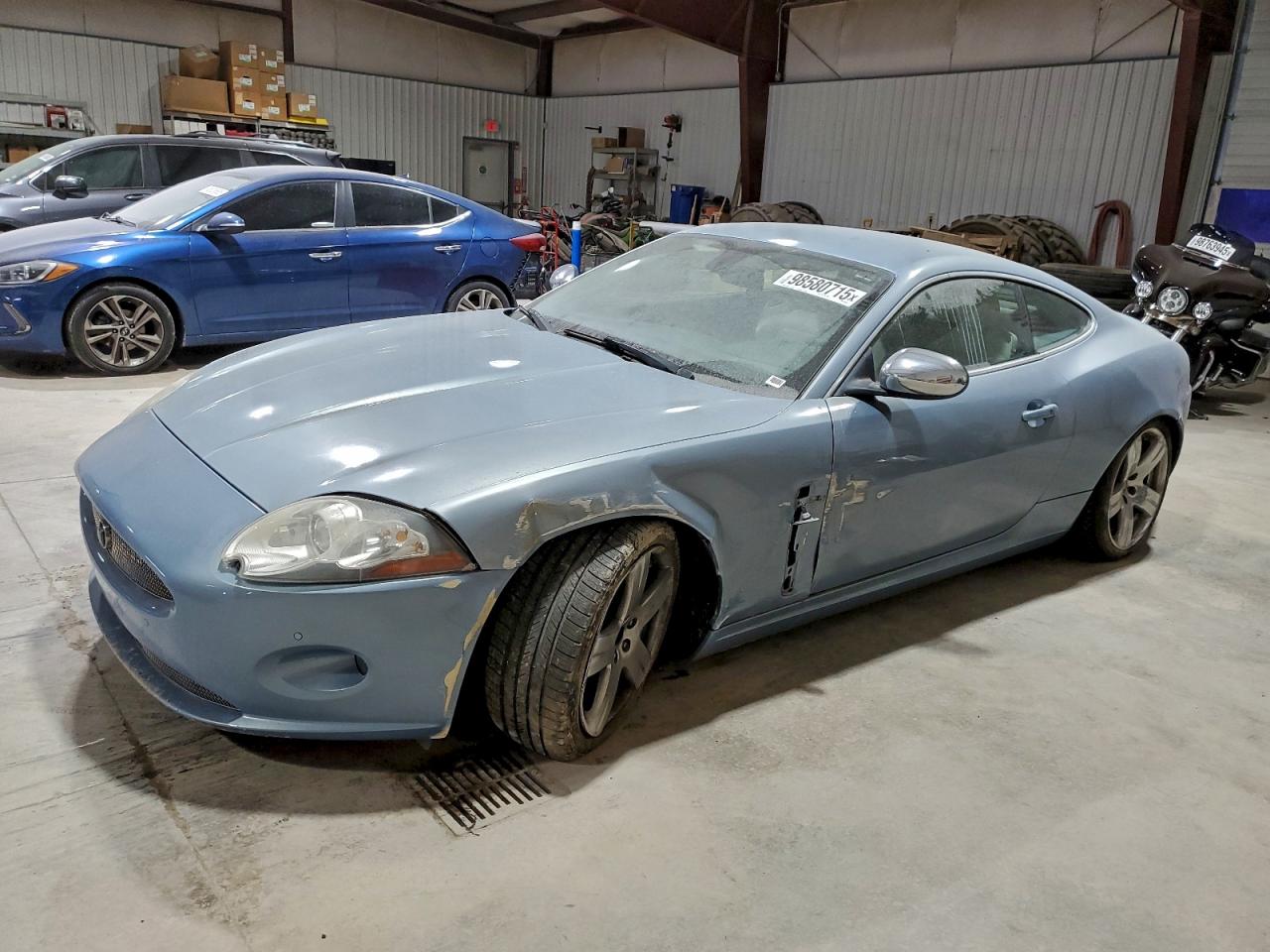 2009 Jaguar XK, VIN SAJWA43B395B32038 — Front end