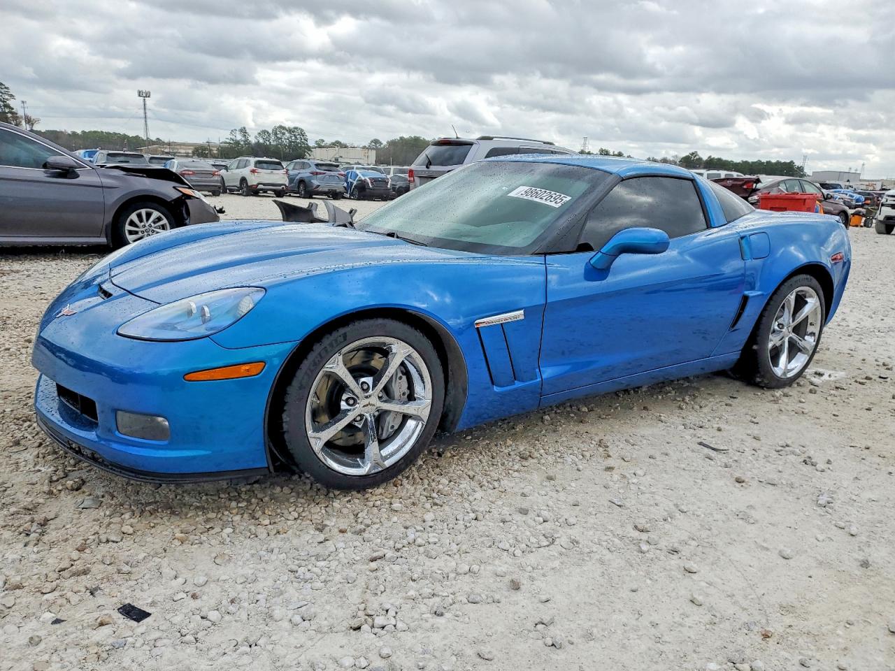 2010 Chevrolet Corvette Z16 Grand Sport 3LT, VIN 1G1YW2DW8A5109038 — Side