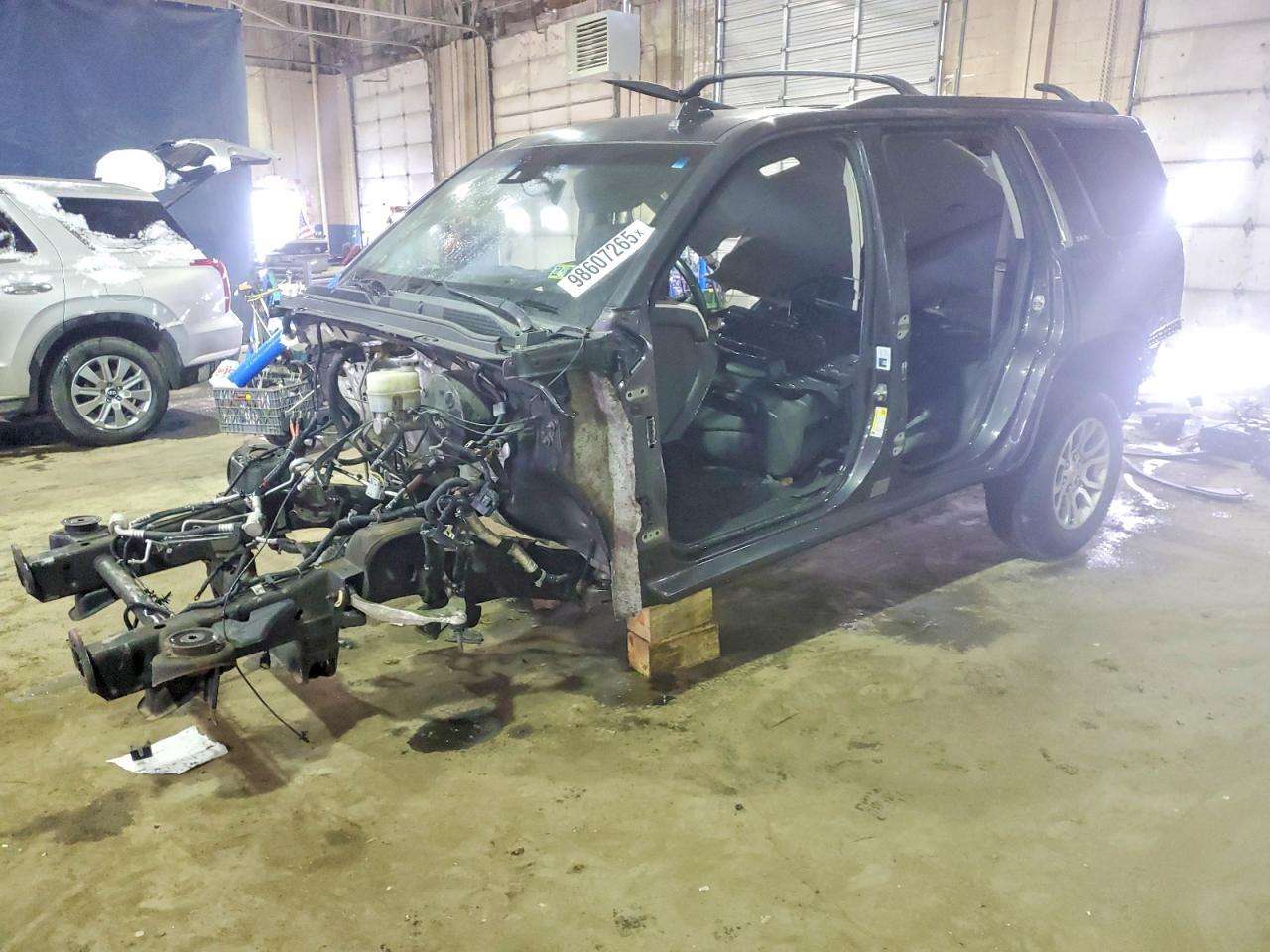 2015 GMC Yukon SLE, VIN 1GKS2AKC4FR645131 — Stripped
