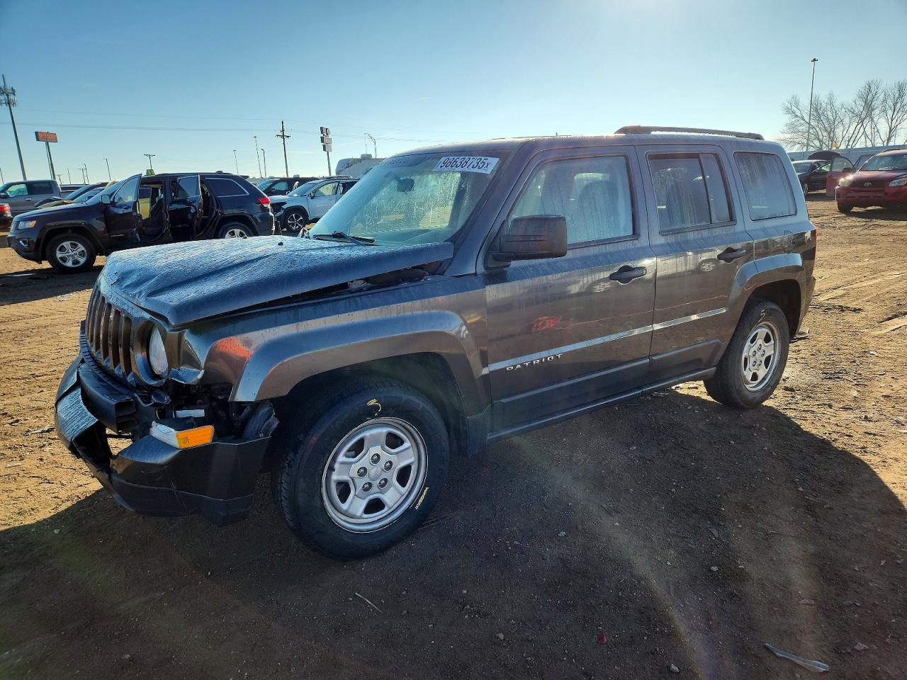 2015 Jeep Patriot Sport, VIN 1C4NJPBA3FD170873 — Front end