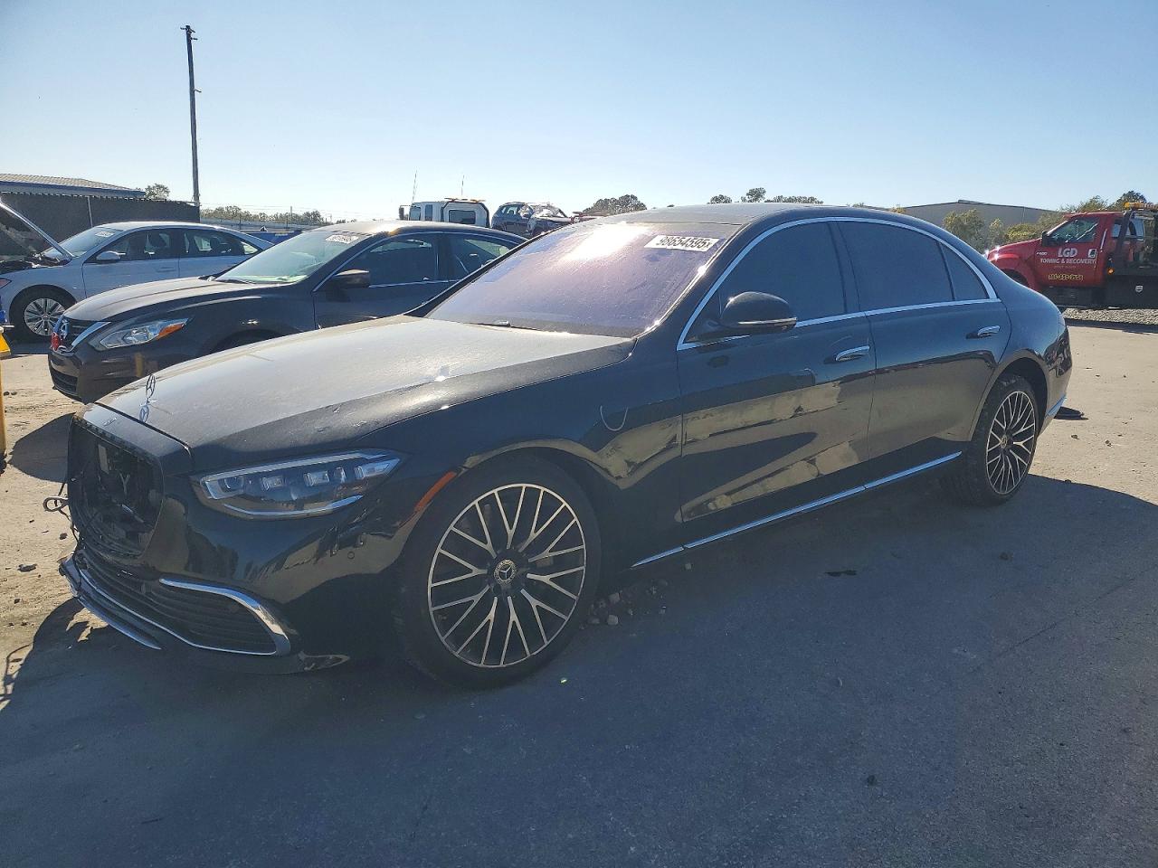2022 Mercedes-Benz S 580, VIN W1K6G7GB8NA112459 — Front end