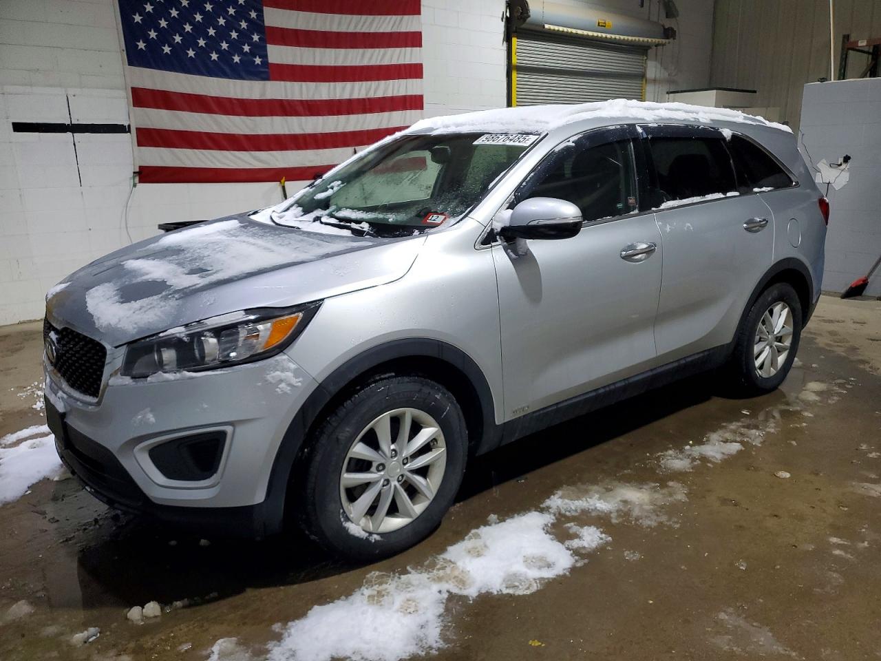 2017 Kia Sorento LX, VIN 5XYPGDA35HG282264 — Front end