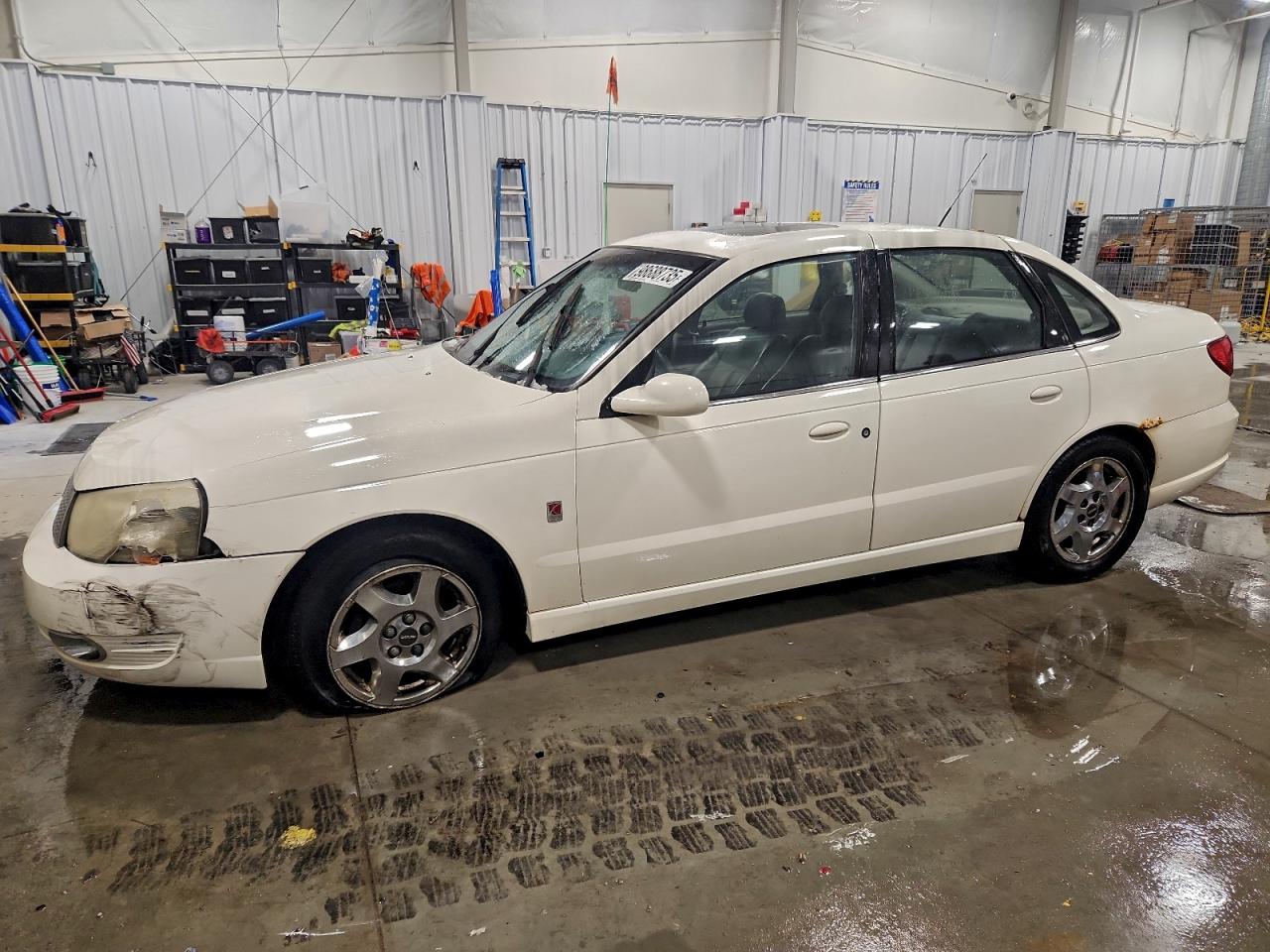 2004 Saturn L, VIN 1G8JL54R44Y509947 — Front end