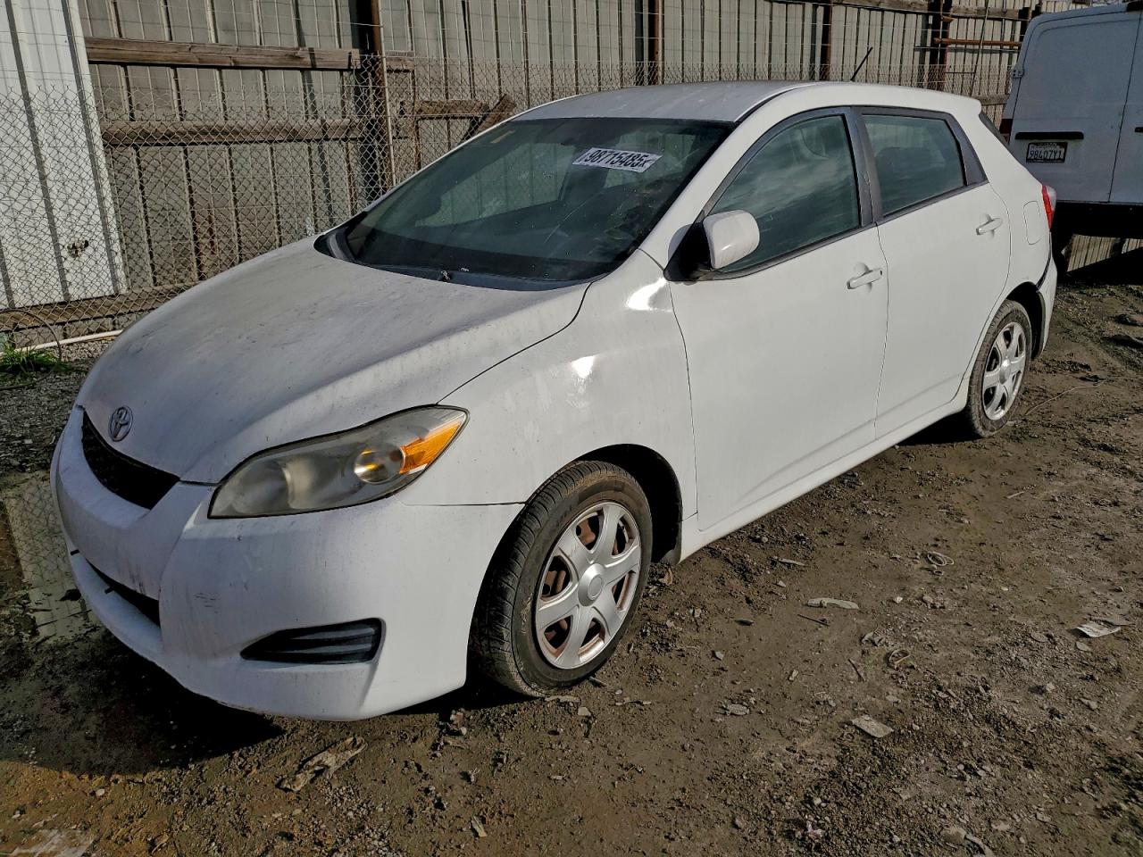 2009 Toyota Matrix, VIN 2T1KU40E89C110829 — Minor dents and scratches