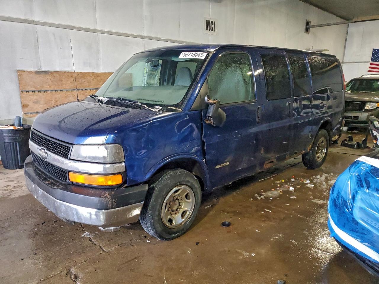 2003 Chevrolet Express G2500, VIN 1GNGG25U731207086 — Side