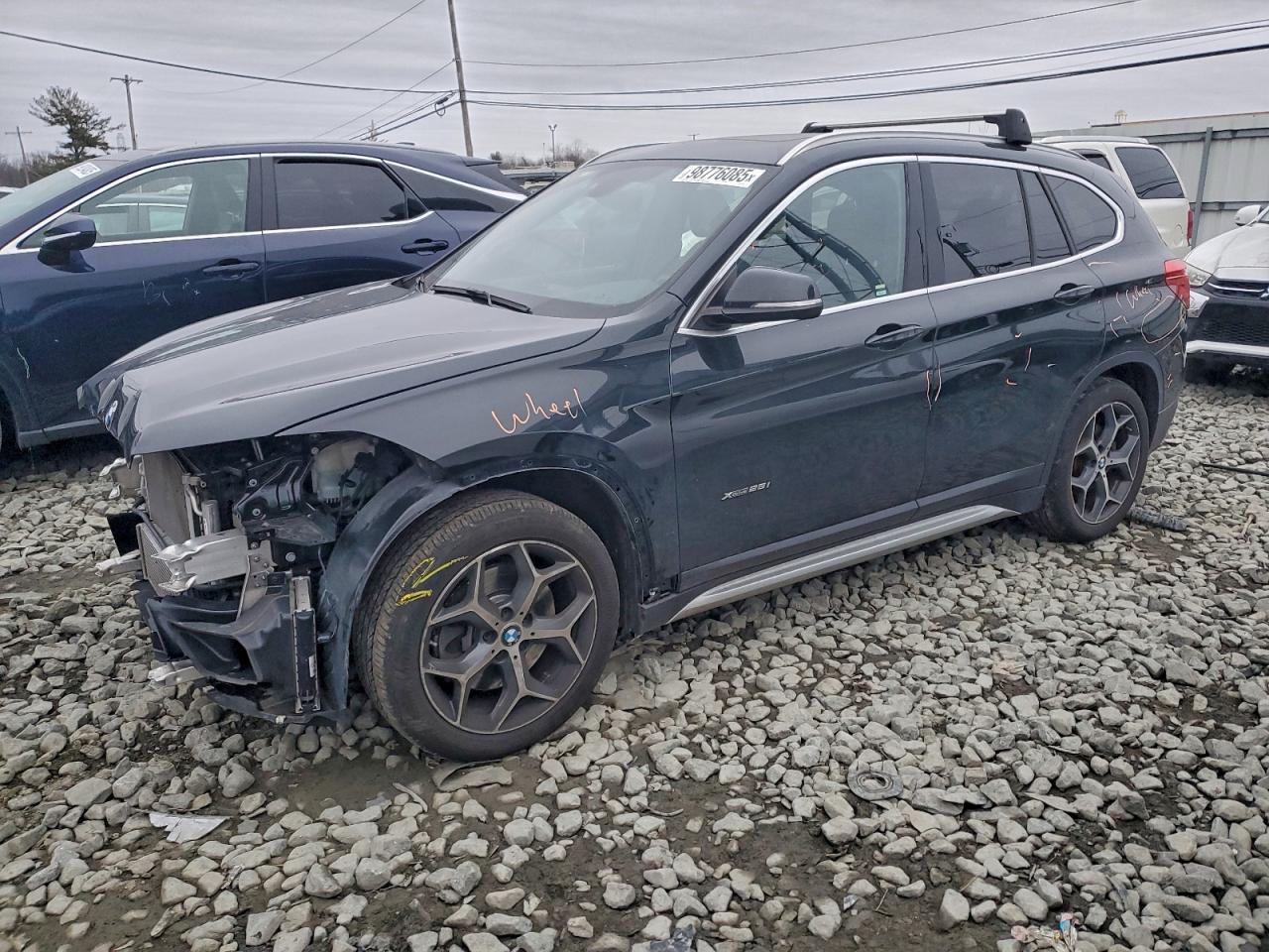 2018 BMW X1 xDrive28i, VIN WBXHT3C33J5K21181 — Front end