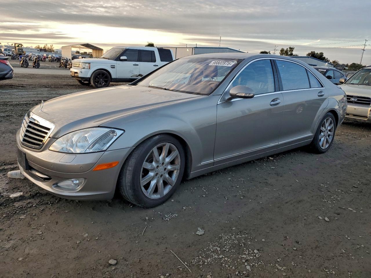 2008 Mercedes-Benz S 550, VIN WDDNG71X18A191350 — Front end