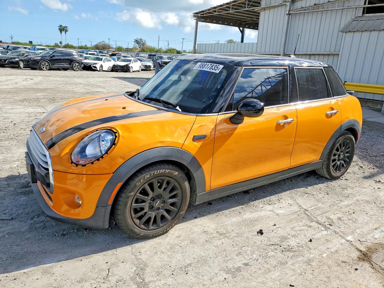 2015 MINI Hardtop 4 Door, VIN WMWXS5C52FT828214 — Град