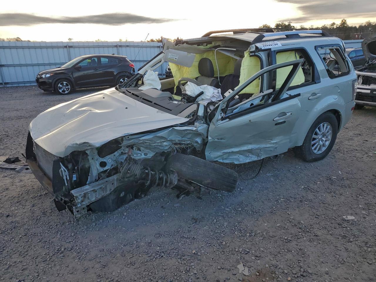 2009 Mercury Mariner Premier, VIN 4M2CU87G89KJ16108 — All over