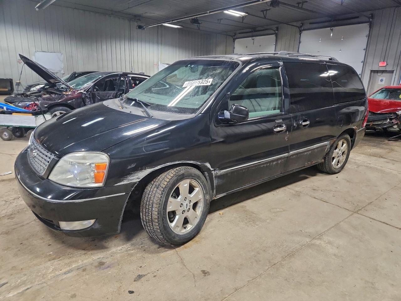 2006 Ford Freestar Limited, VIN 2FMDA58236BA13703 — Front end