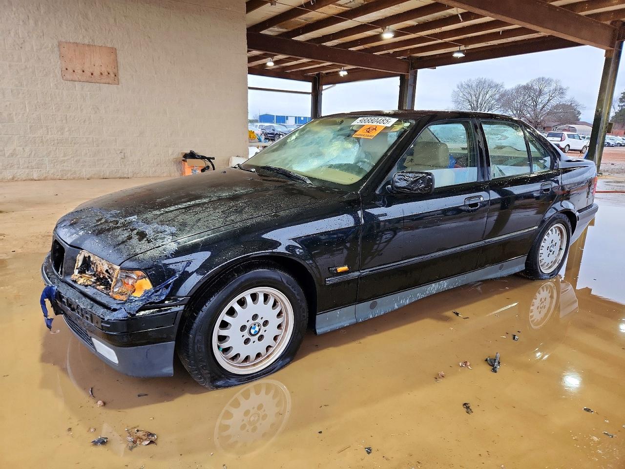 1995 BMW 318, VIN 4USCC8327SLA13343 — Burn