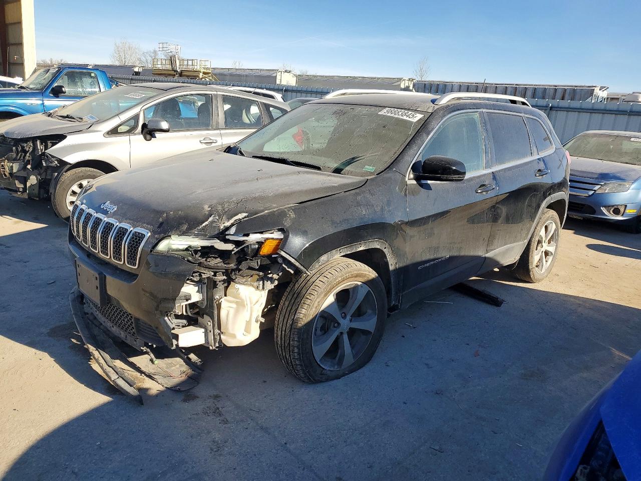 2019 Jeep Cherokee Limited, VIN 1C4PJLDBXKD416237 — Front end