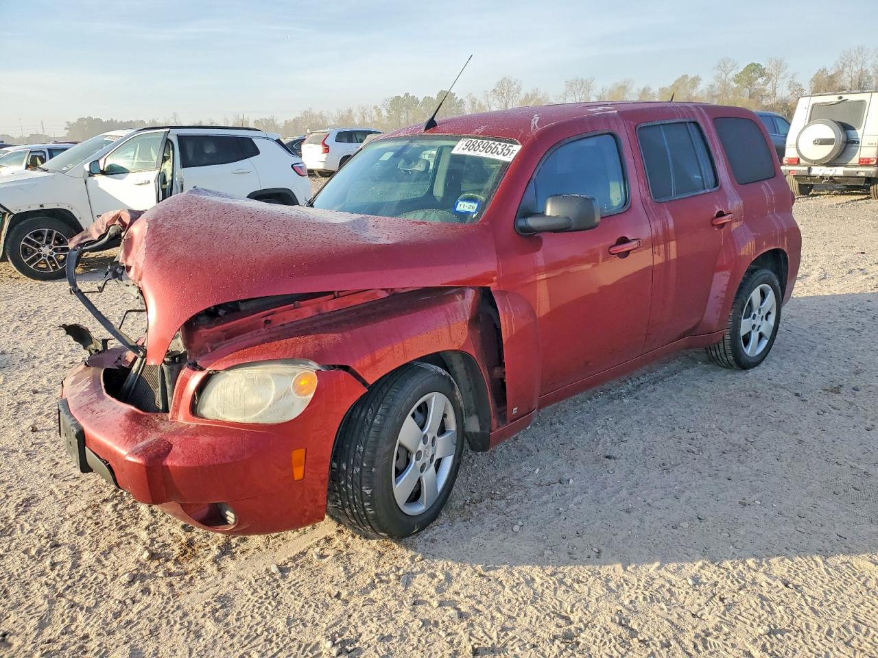 2008 Chevrolet HHR, VIN 3GNCA33D08S707802 — Front end