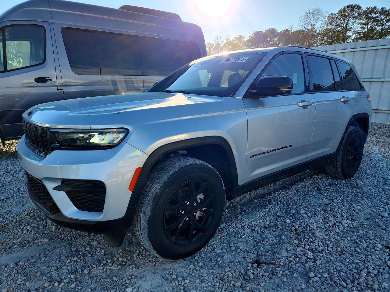 2024 Jeep Grand Cherokee Altitude X, VIN 1C4RJHAG3RC108672 — Undercarriage