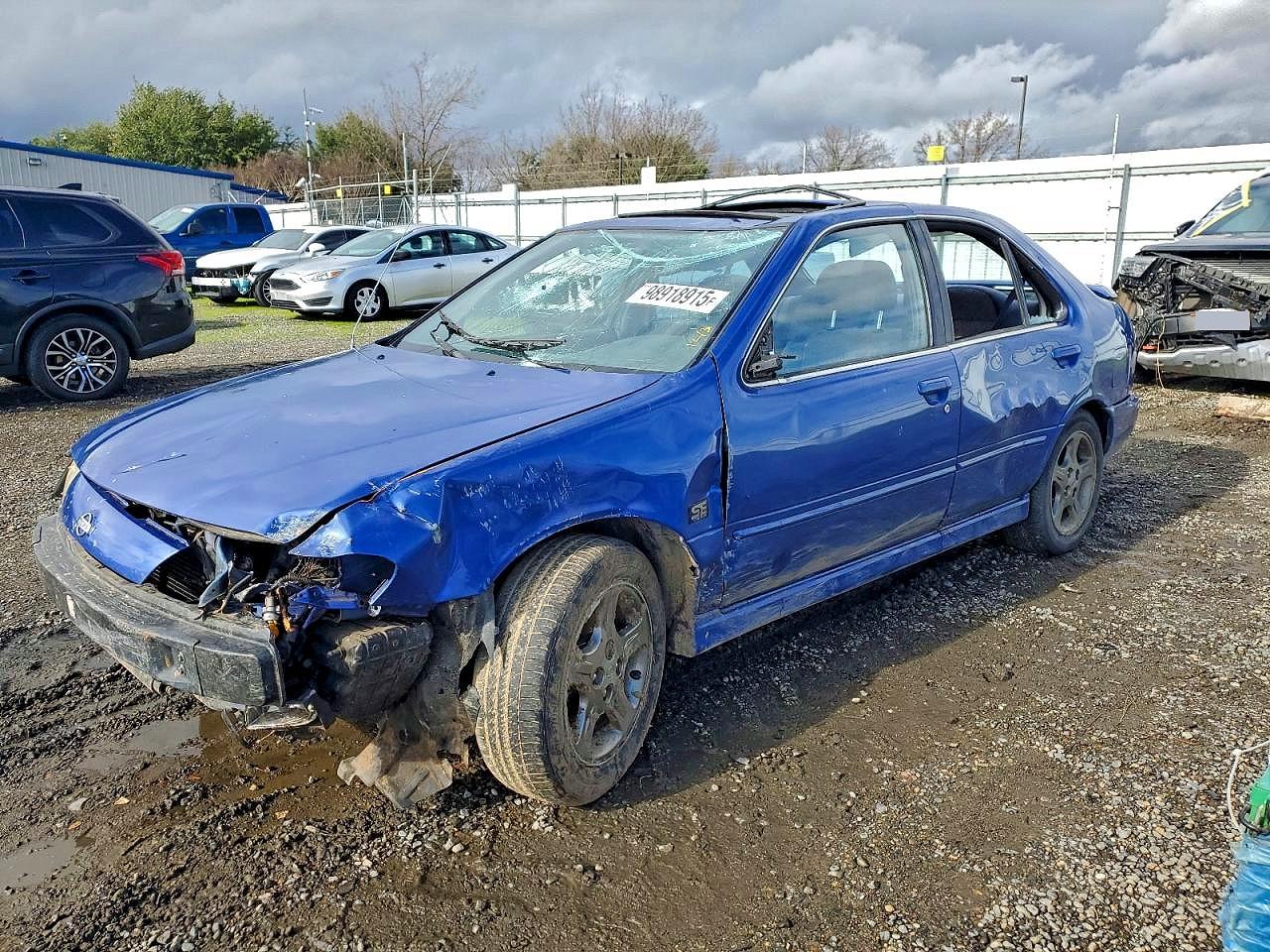 1999 Nissan Sentra SE, VIN 3N1BB41DXXL001507 — Перед