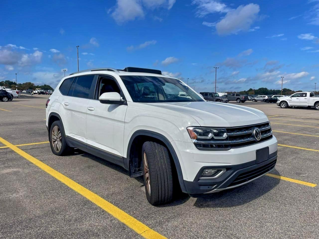 2019 Volkswagen Atlas SEL, VIN 1V2MR2CA1KC536477 — Prior damage history