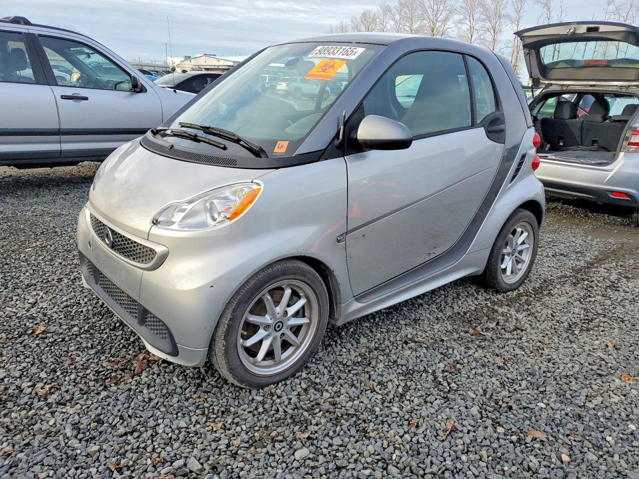 2015 Smart fortwo Passion, VIN WMEEJ9AA3FK837113 — Перед