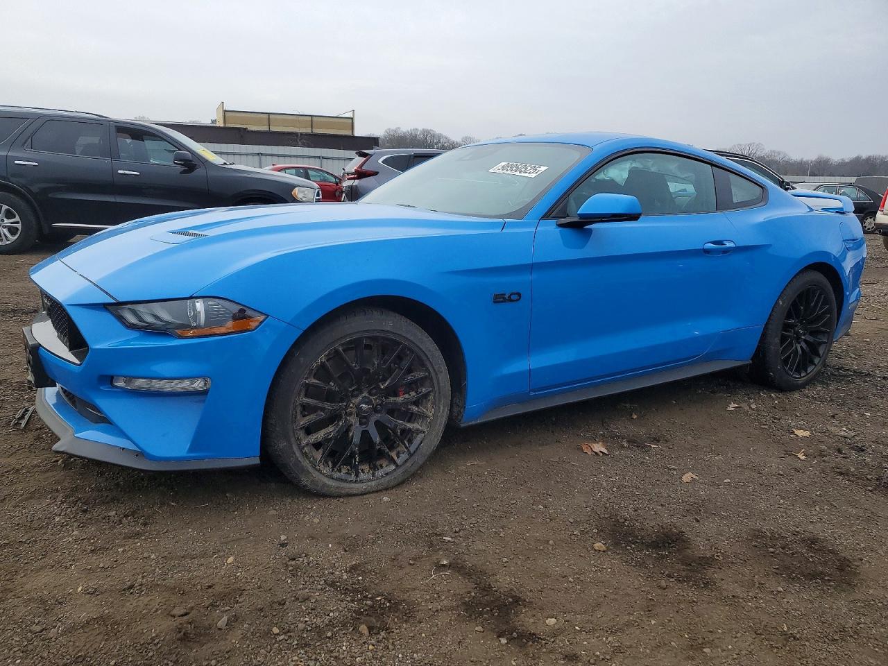 2022 Ford Mustang GT Premium, VIN 1FA6P8CFXN5139993 — Side