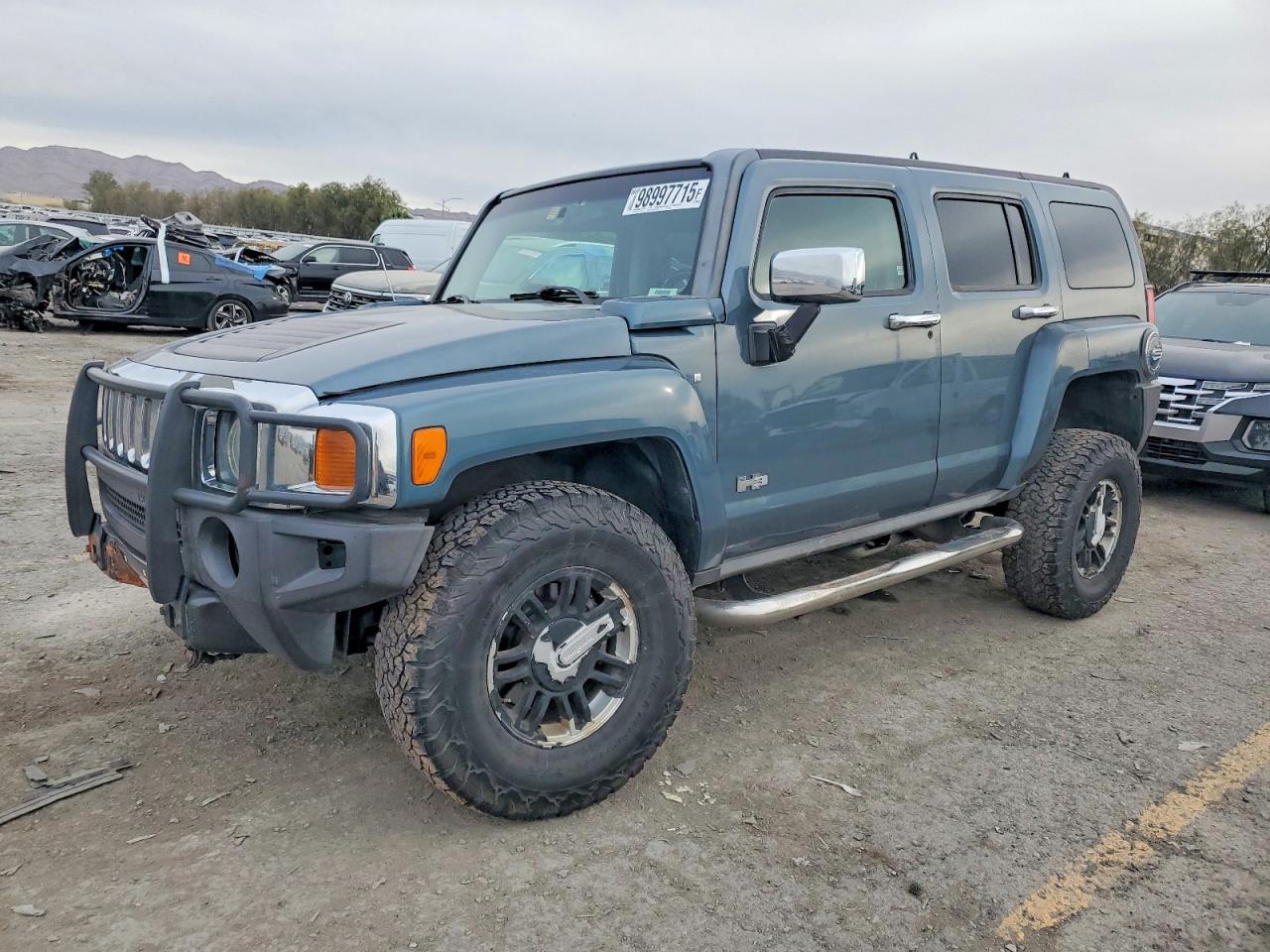 2006 Hummer H3, VIN 5GTDN136568235697 — Undercarriage