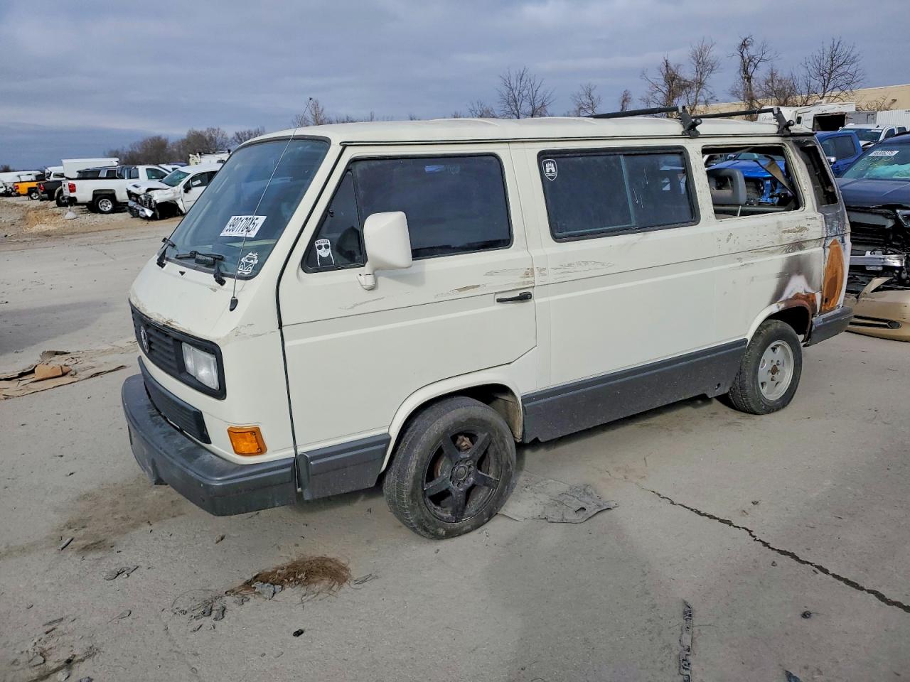 1990 Volkswagen Vanagon, VIN WV2YB0256LH083575 — Burn