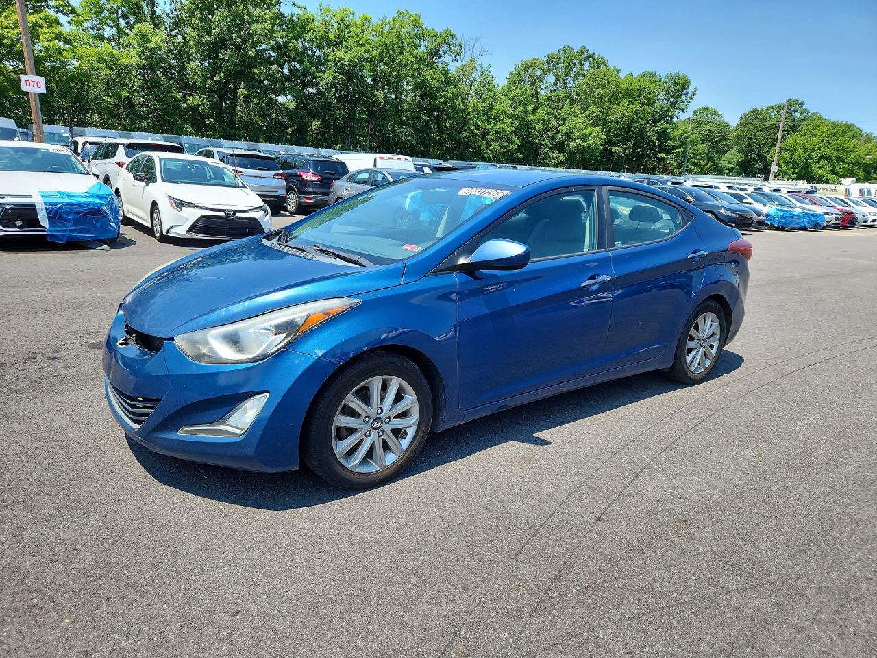 2015 Hyundai Elantra SE, VIN KMHDH4AE6FU446999 — Minor dents and scratches