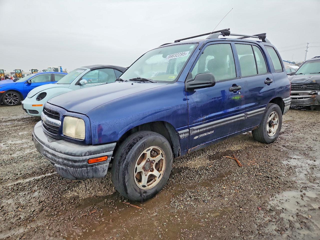 2001 Chevrolet Tracker, VIN 2CNBE13C016936808 — Перед