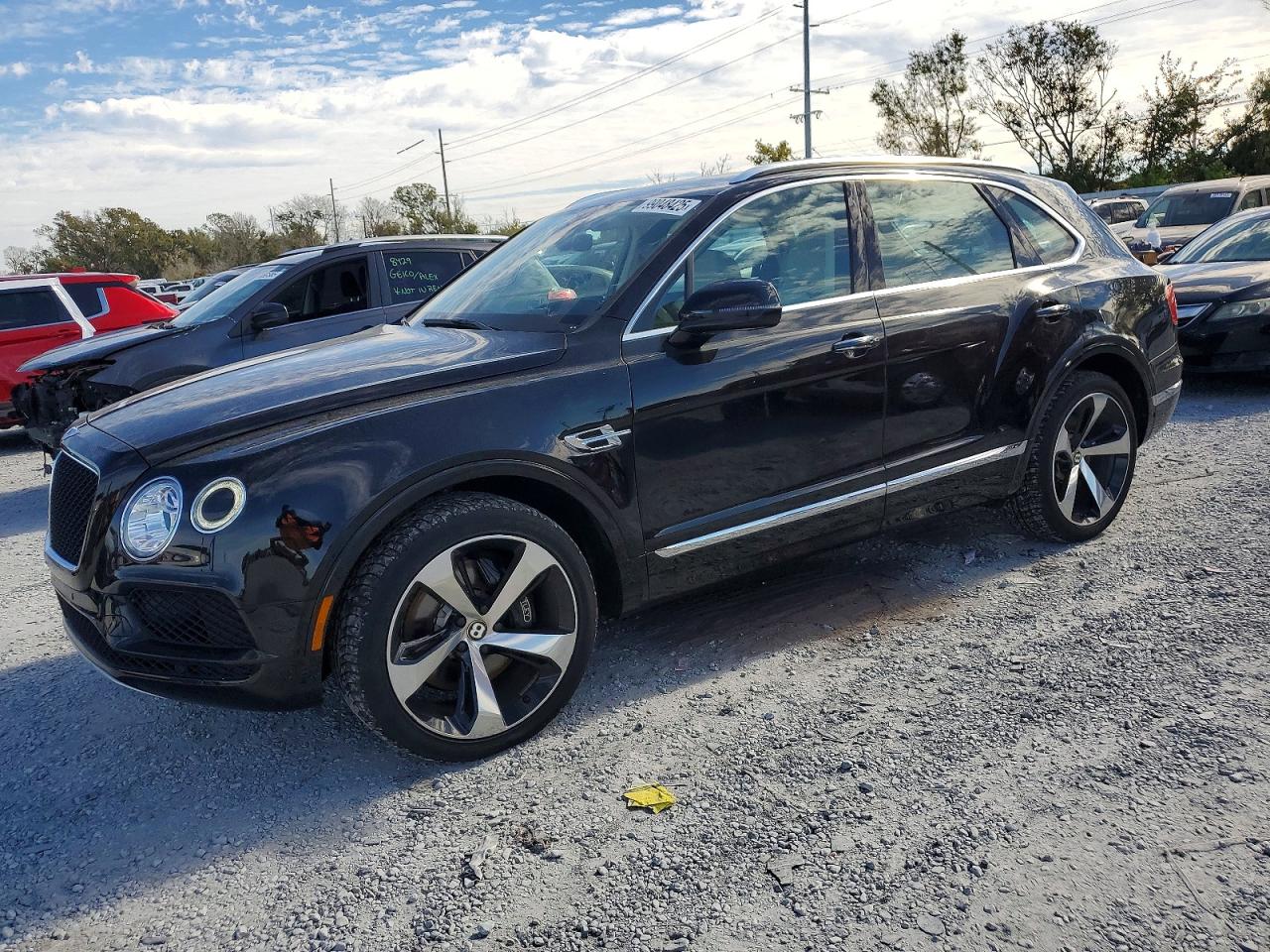 2020 Bentley Bentayga V8, VIN SJAAM2ZV0LC027884 — Minor dents and scratches