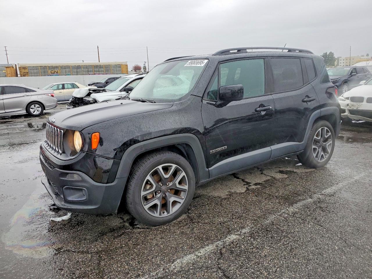 2016 Jeep Renegade Latitude, VIN ZACCJABT0GPD61790 — Minor dents and scratches