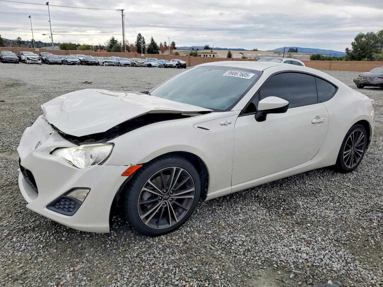 2016 Scion FR-S, VIN JF1ZNAA11G8703307 — Front end