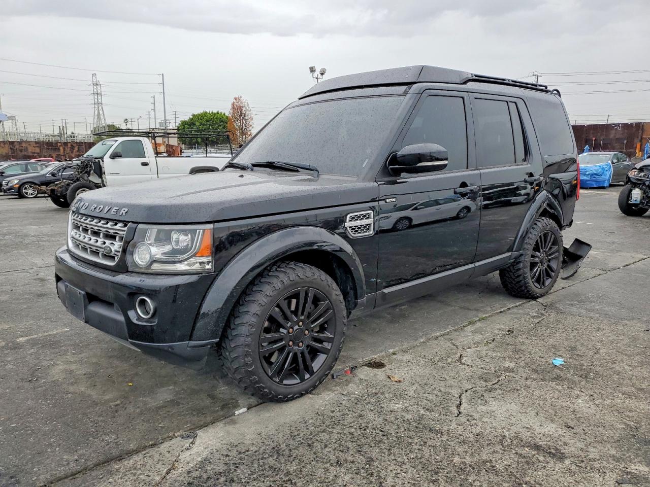 2014 Land Rover LR4 Lux, VIN SALAK2V68EA728330 — Rear end