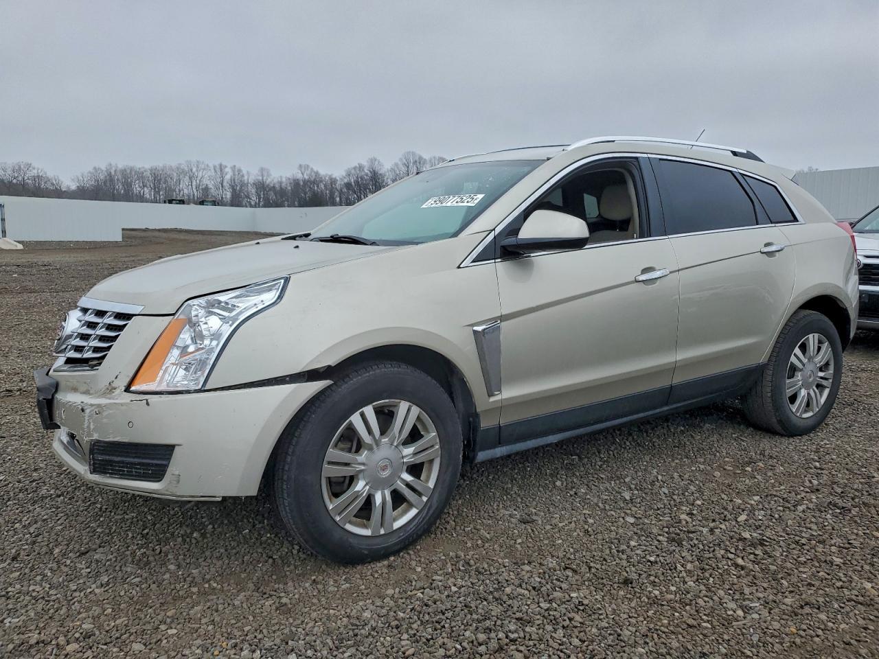 2016 Cadillac SRX Luxury Collection, VIN 3GYFNEE32GS515543 — Front end