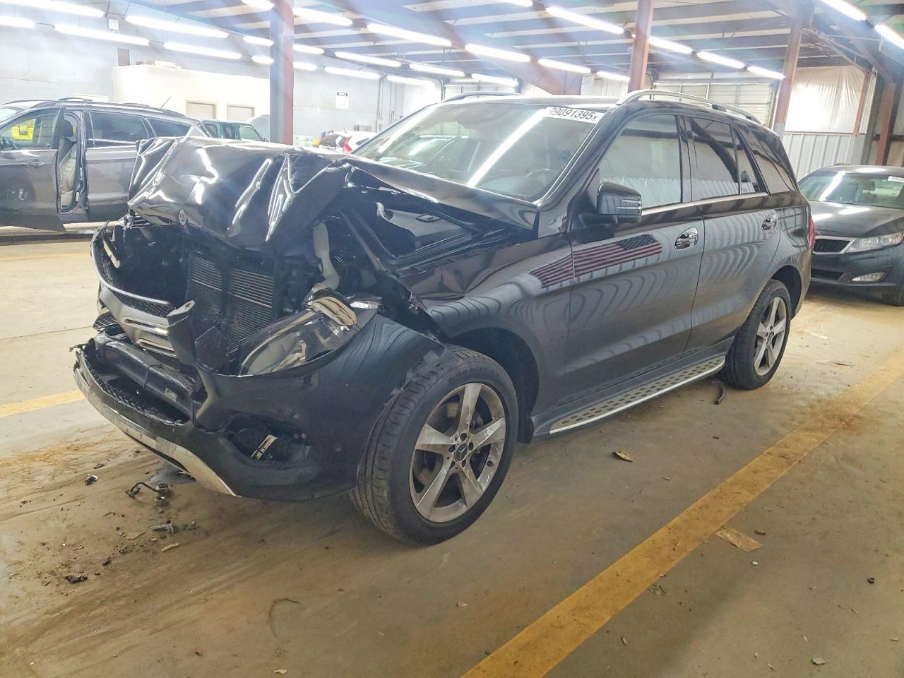 2018 Mercedes-Benz GLE 350, VIN 4JGDA5HB2JB160545 — Front end