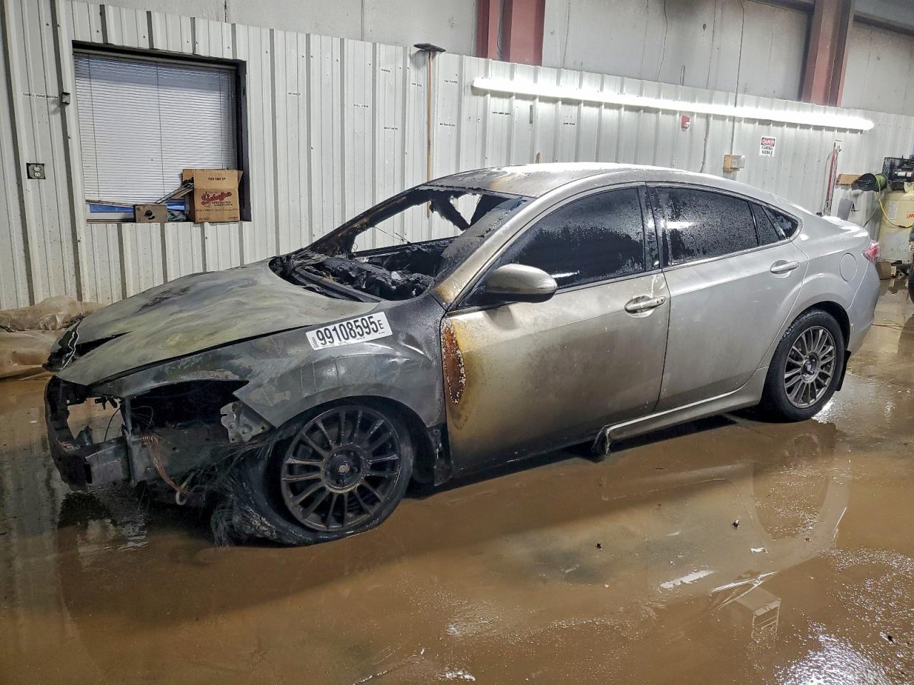 2009 Mazda 6 i Touring, VIN 1YVHP82A295M38130 — Engine fire