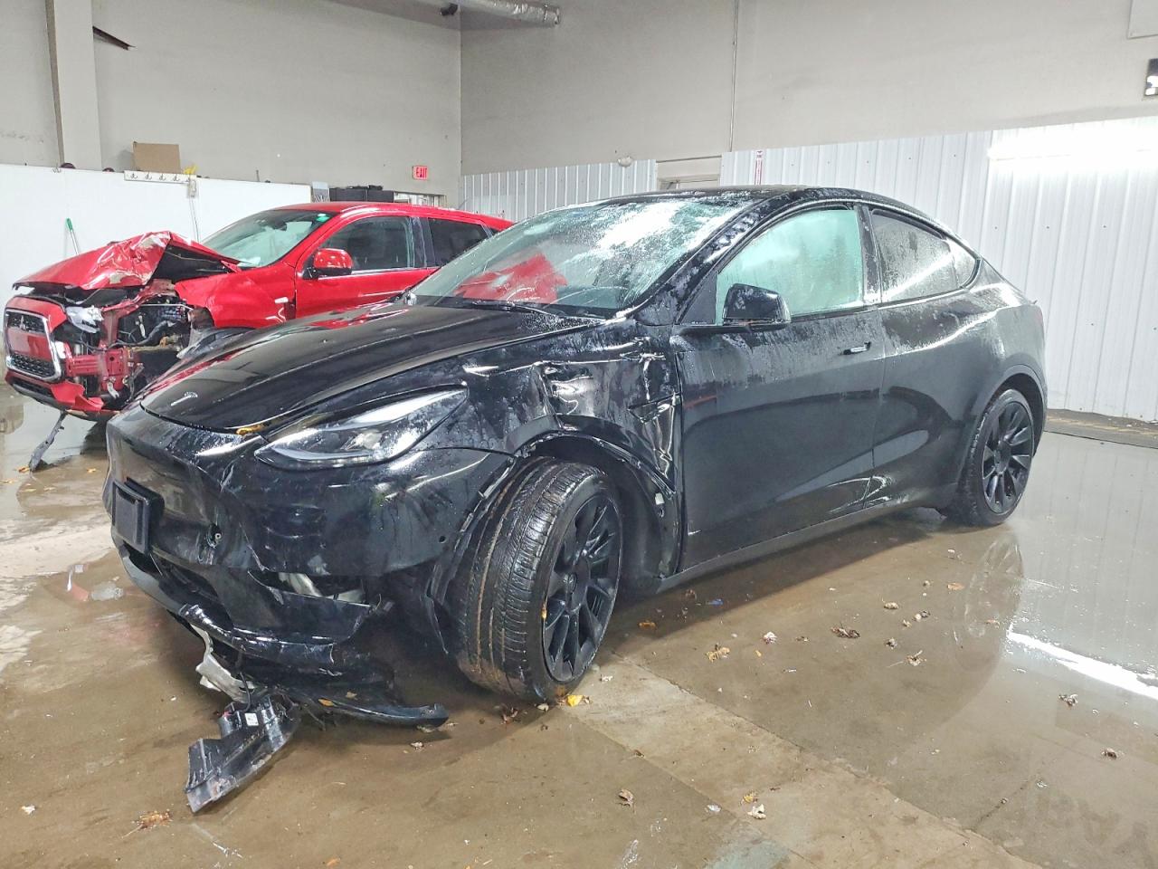 2022 Tesla Model Y Long Range, VIN 7SAYGDEE3NF522675 — Опрокидывание