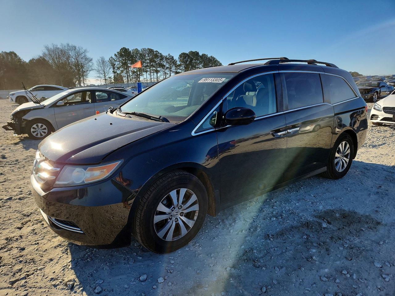 2014 Honda Odyssey EX, VIN 5FNRL5H47EB074687 — Minor dents and scratches