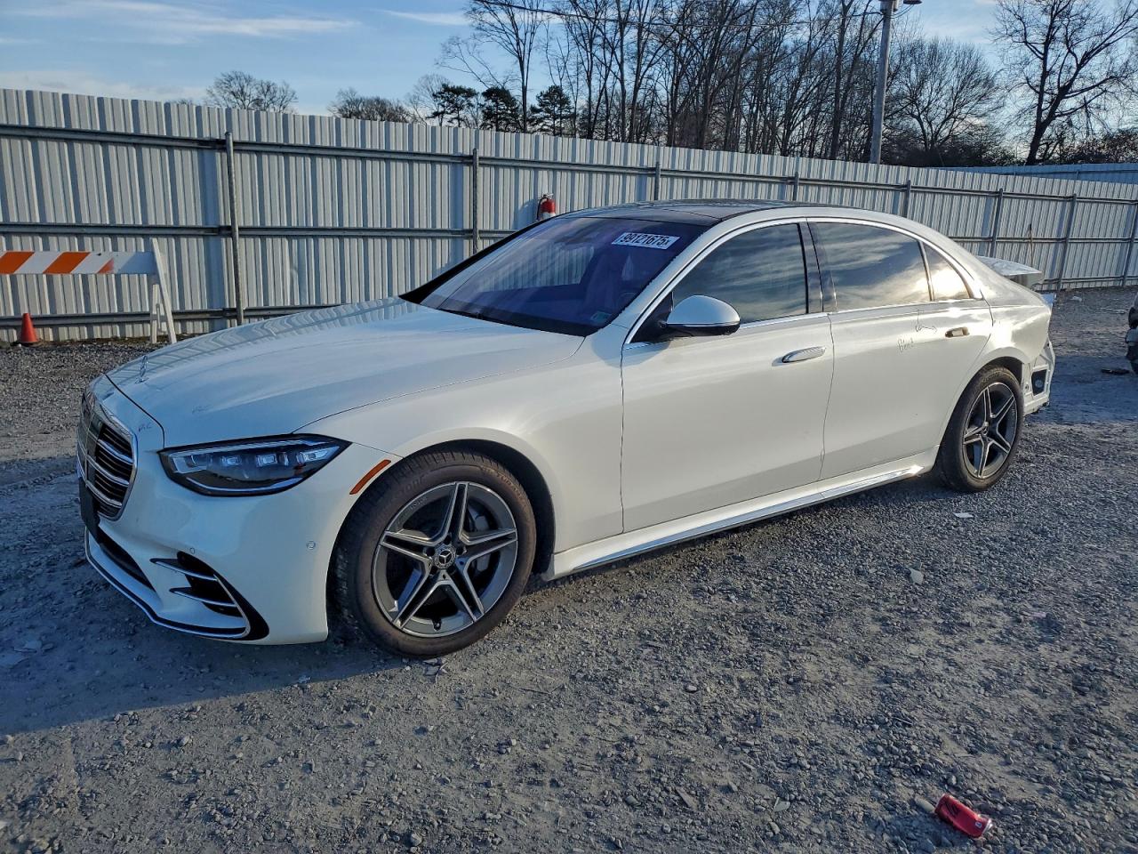 2022 Mercedes-Benz S 500, VIN W1K6G6DB2NA090764 — Rear end