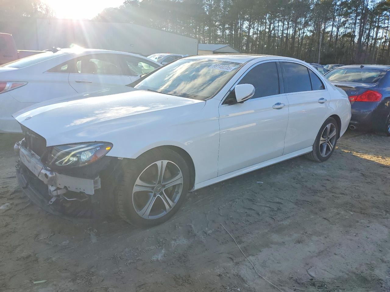 2017 Mercedes-Benz E 300 Luxury, VIN WDDZF4KBXHA105653 — Front end