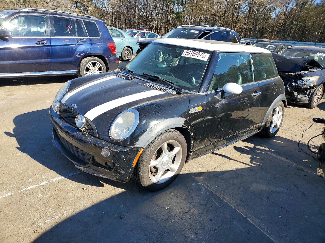 2002 MINI Hardtop, VIN WMWRC33422TE10234 — Minor dents and scratches