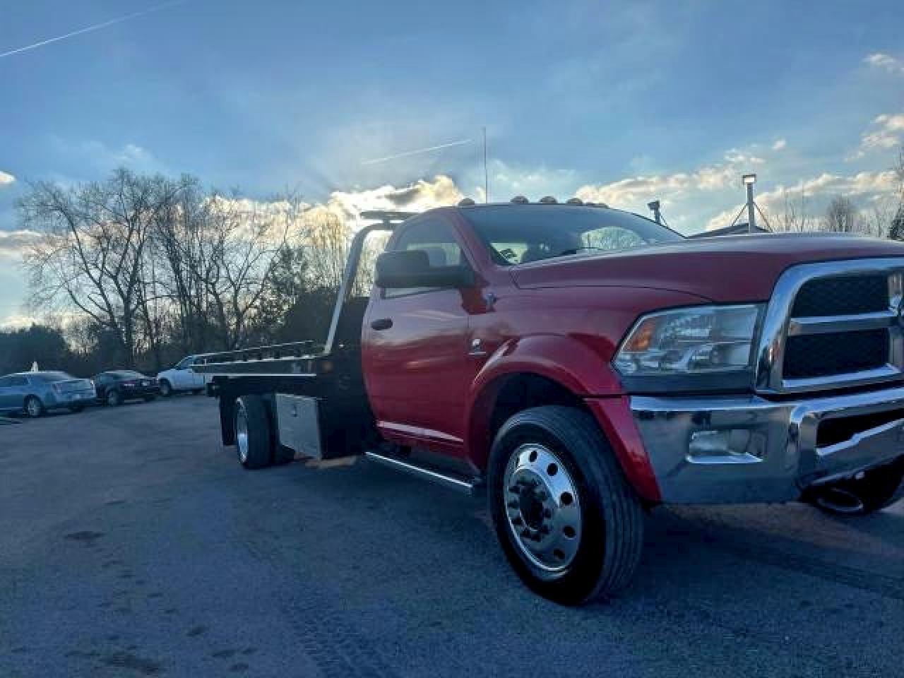 2013 Ram 5500, VIN 3C7WRMDL7D6586275 — Minor dents and scratches
