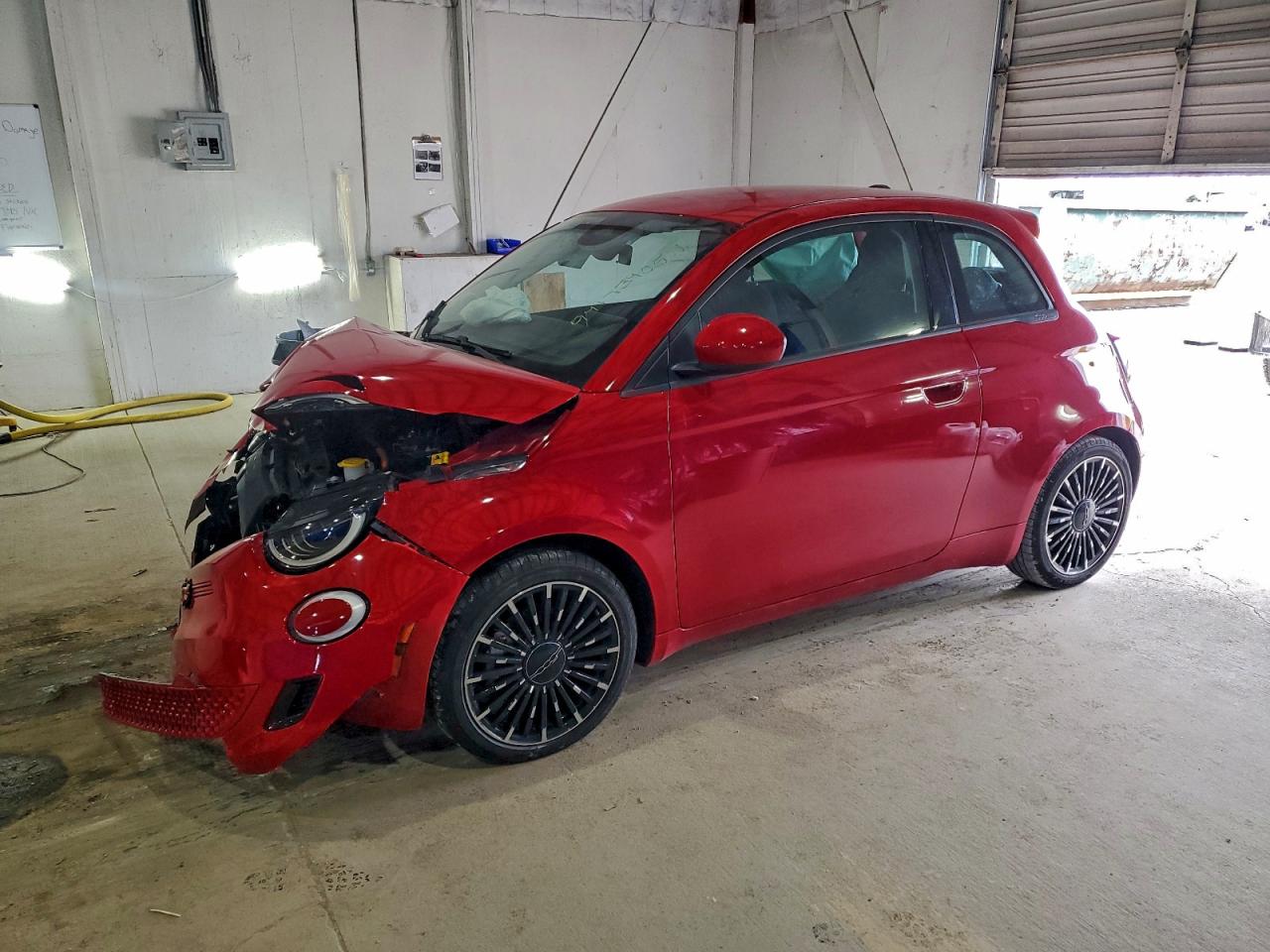 2024 FIAT 500e INSPI(RED), VIN ZFAFFAA48RX209806 — Front end