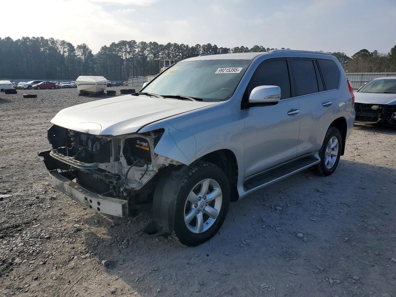 2011 Lexus GX 460, VIN JTJBM7FX8B5023457 — Front end